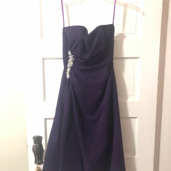 Purple Prom/Grad Dress - Picture 2 of 4